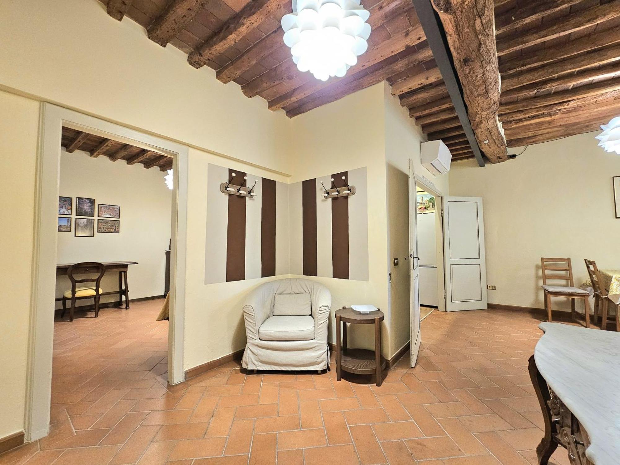 Walls Dream - Air Cond - Wi-fi - Panoramic In Front Of The Historical Walls - Apartment Lucca
